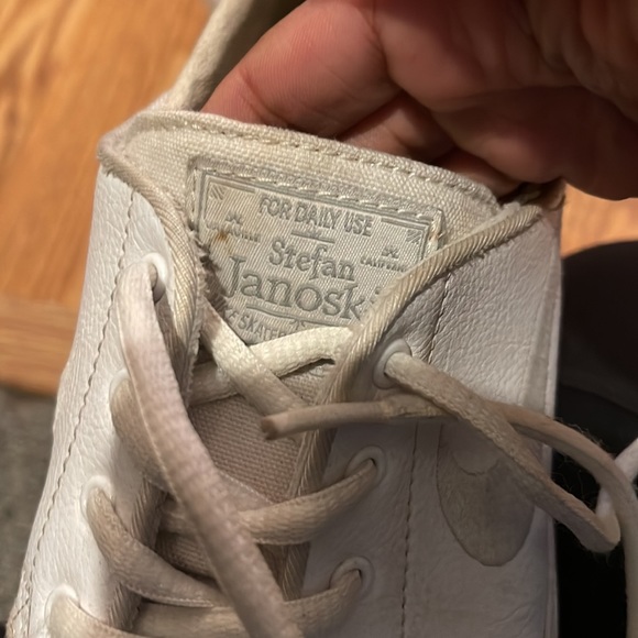 Nike Janoski - Picture 3 of 3